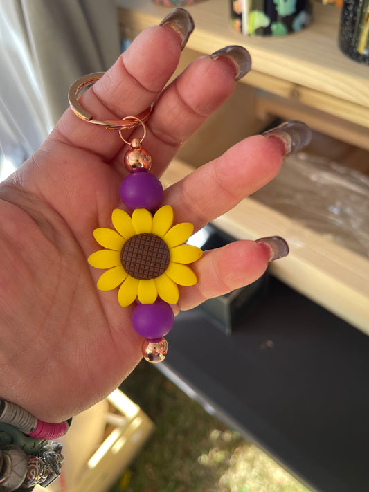 Customized sunflower keychain